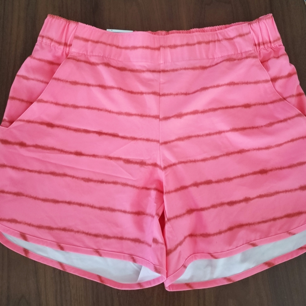 NWT Columbia fit shorts
